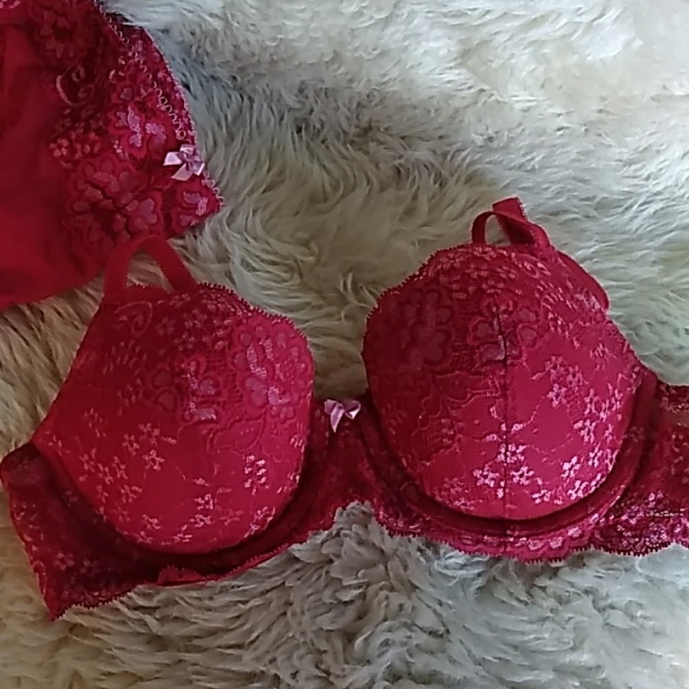 NWOT VS Bra 36B